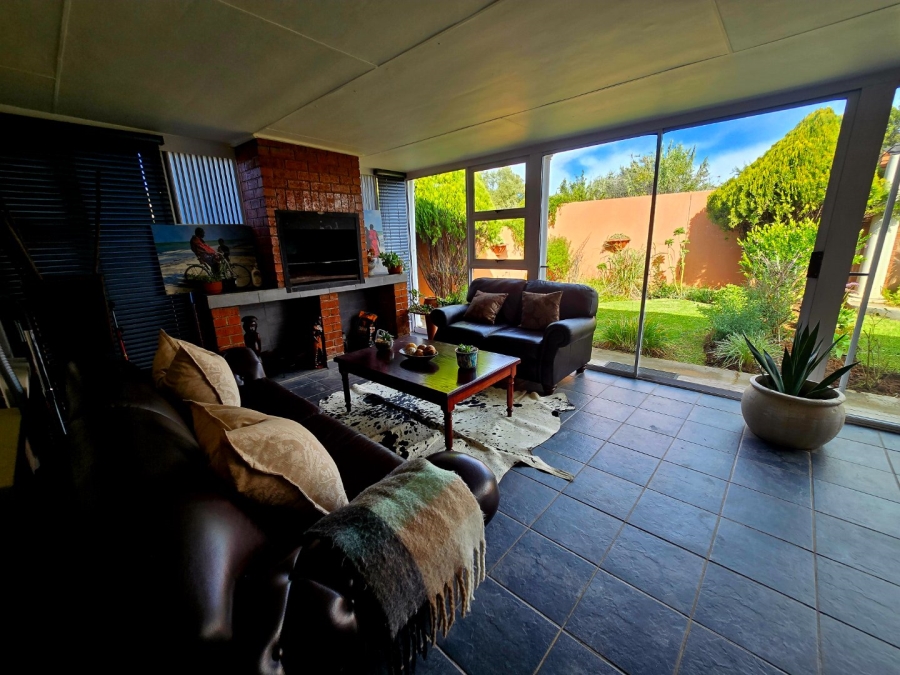 4 Bedroom Property for Sale in Helicon Heights Free State